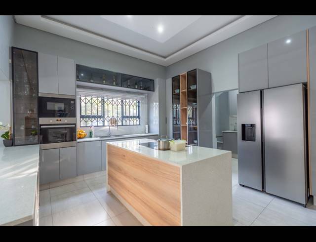 4 BEDROOM HOUSE FOR SALE IN RESERVOIR HILLS